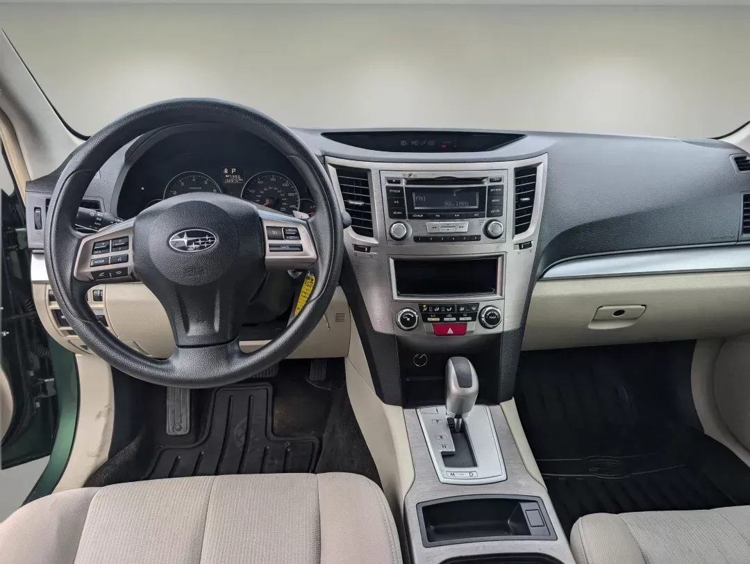 2014 /Ivory Subaru Outback 2.5i (4S4BRCAC4E3) with an Regular Unleaded H-4 2.5 L/152 engine, 6-Speed CVT w/OD transmission, located at 3959 U.S. 80 W, Phenix City, AL, 36870, (334) 297-4885, 32.469296, -85.135185 - 2014 Subaru Outback 2.5i - Photo#12