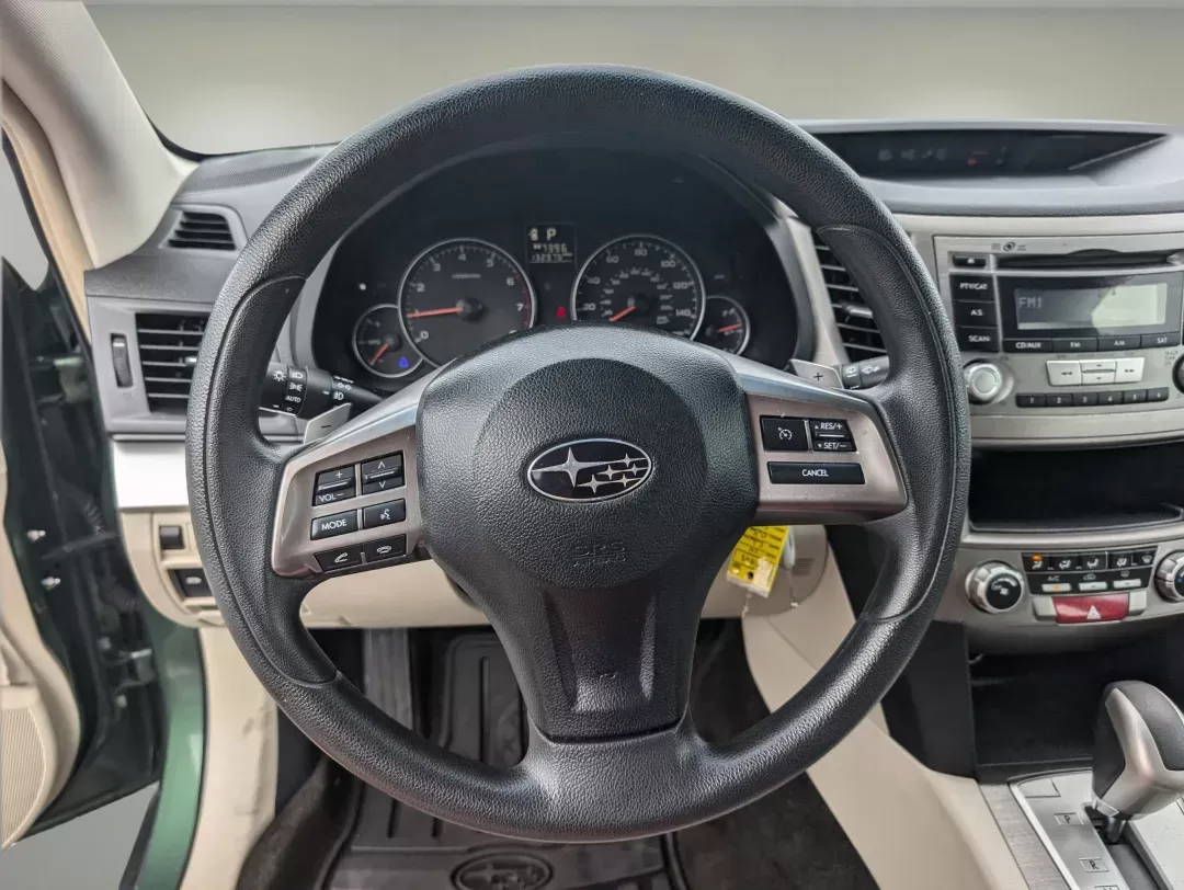 2014 /Ivory Subaru Outback 2.5i (4S4BRCAC4E3) with an Regular Unleaded H-4 2.5 L/152 engine, 6-Speed CVT w/OD transmission, located at 7000 Northlake Connector, Columbus, GA, 31904, (706) 987-8085, 32.524975, -84.978134 - 2014 Subaru Outback 2.5i - Photo#14