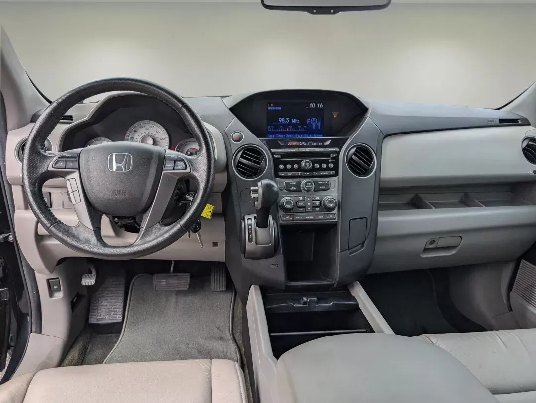 2014 Honda Pilot EX-L (5FNYF3H55EB) with an Regular Unleaded V-6 3.5 L/212 engine, 5-Speed Automatic w/OD transmission, located at 1430 Gateway Drive, Opelika, AL, 36801, (334) 239-0944, 32.637871, -85.409790 - 2014 Honda Pilot EX-L - Photo#11