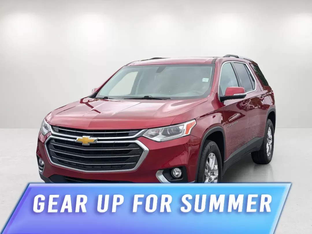 2018 /Dark Atmosphere/Medium Ash Gray Chevrolet Traverse LT Cloth (1GNERGKW2JJ) with an Gas V6 3.6L/ engine, 9-Speed Automatic transmission, located at 5115 14th Ave., Columbus, GA, 31904, (706) 323-0345, 32.511494, -84.971046 - 2018 Chevrolet Traverse LT Cloth - Photo#0