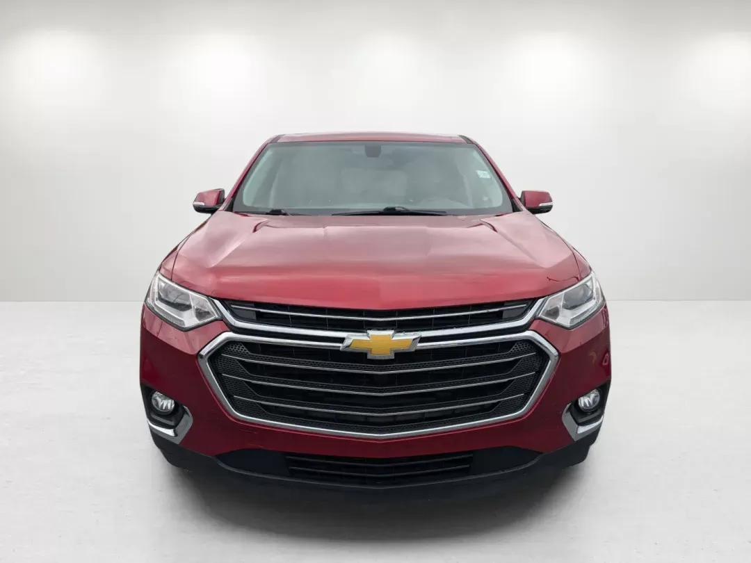 2018 /Dark Atmosphere/Medium Ash Gray Chevrolet Traverse LT Cloth (1GNERGKW2JJ) with an Gas V6 3.6L/ engine, 9-Speed Automatic transmission, located at 5115 14th Ave., Columbus, GA, 31904, (706) 323-0345, 32.511494, -84.971046 - 2018 Chevrolet Traverse LT Cloth - Photo#1