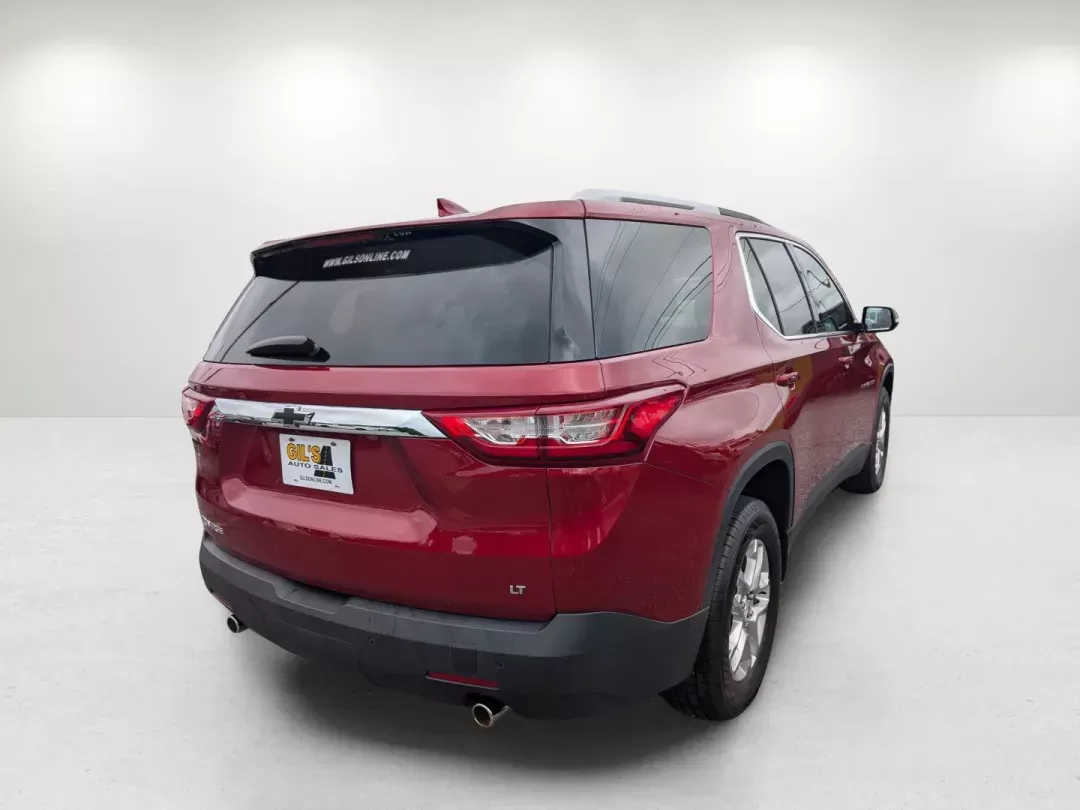 2018 /Dark Atmosphere/Medium Ash Gray Chevrolet Traverse LT Cloth (1GNERGKW2JJ) with an Gas V6 3.6L/ engine, 9-Speed Automatic transmission, located at 5115 14th Ave., Columbus, GA, 31904, (706) 323-0345, 32.511494, -84.971046 - 2018 Chevrolet Traverse LT Cloth - Photo#4
