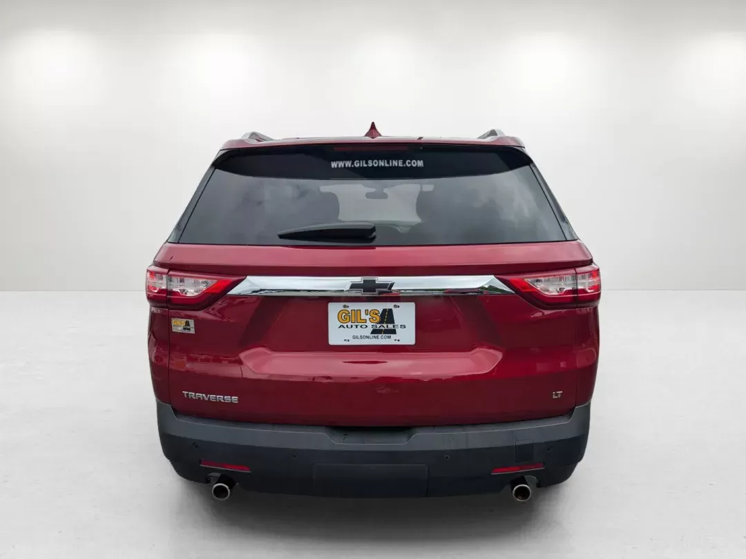 2018 /Dark Atmosphere/Medium Ash Gray Chevrolet Traverse LT Cloth (1GNERGKW2JJ) with an Gas V6 3.6L/ engine, 9-Speed Automatic transmission, located at 5115 14th Ave., Columbus, GA, 31904, (706) 323-0345, 32.511494, -84.971046 - 2018 Chevrolet Traverse LT Cloth - Photo#5