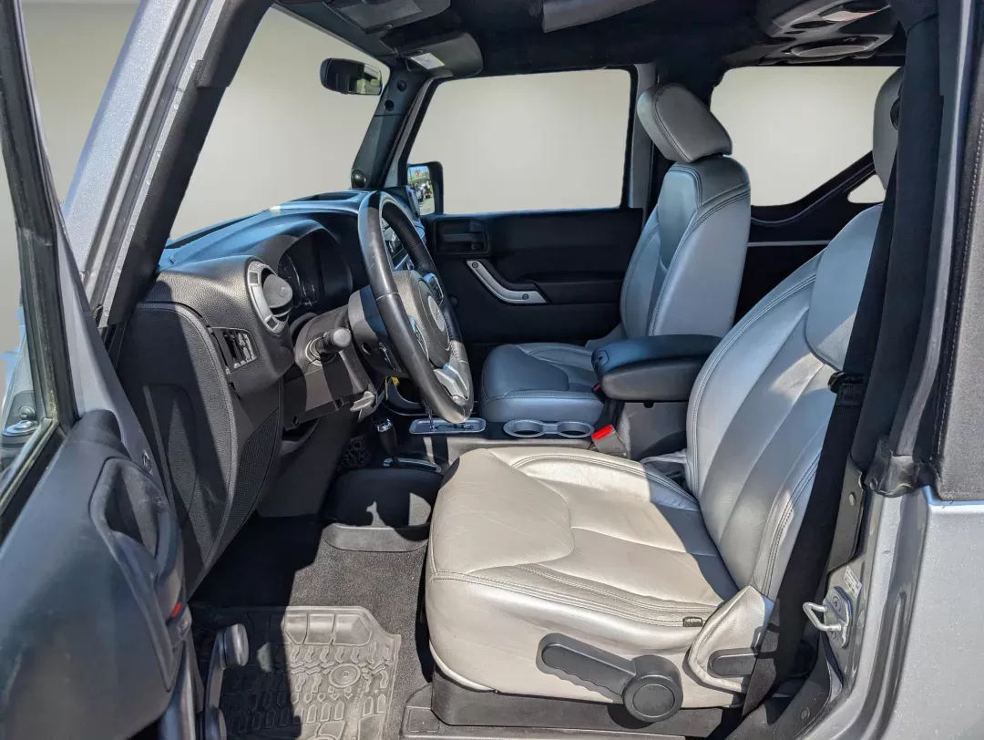 2014 /Black Jeep Wrangler Sport (1C4AJWAG7EL) with an Regular Unleaded V-6 3.6 L/220 engine, 5-Speed Automatic w/OD transmission, located at 3959 U.S. 80 W, Phenix City, AL, 36870, (334) 297-4885, 32.469296, -85.135185 - 2014 Jeep Wrangler Sport - Photo#10