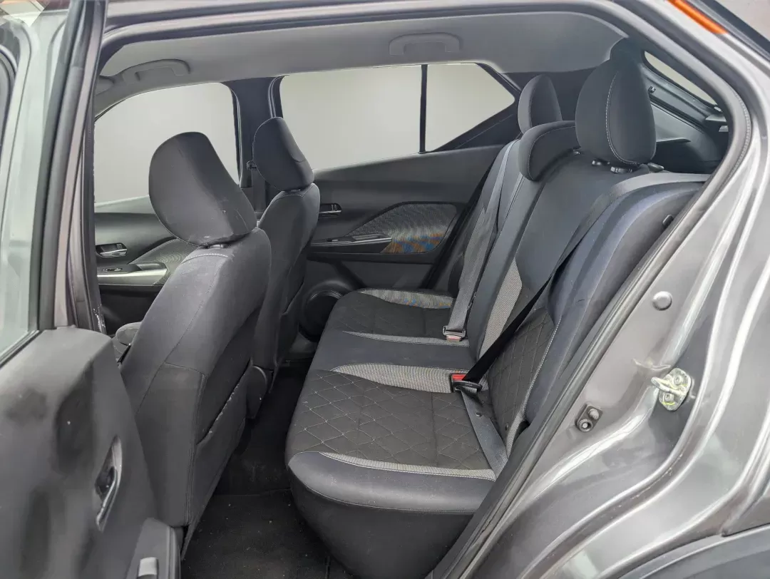 2018 /Charcoal Nissan Kicks SV (3N1CP5CU3JL) with an Regular Unleaded I-4 1.6 L/98 engine, 1-Speed CVT w/OD transmission, located at 5115 14th Ave., Columbus, GA, 31904, (706) 323-0345, 32.511494, -84.971046 - 2018 Nissan Kicks SV - Photo#10