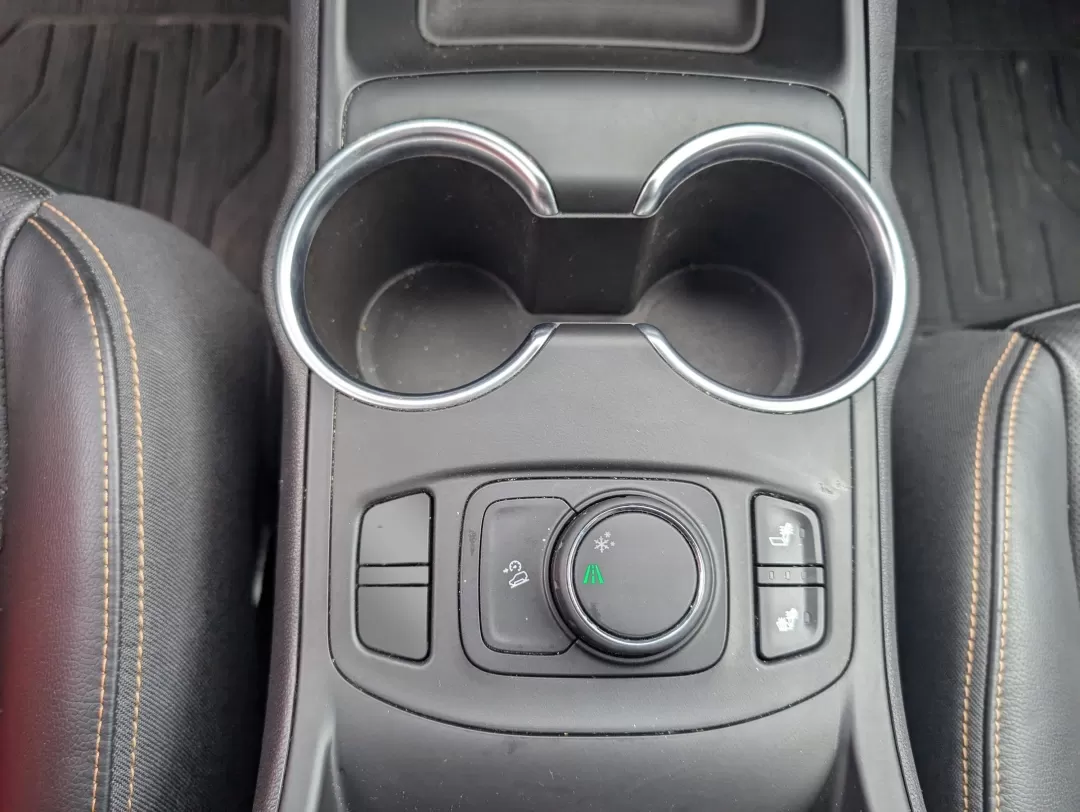 2019 /Jet Black GMC Terrain SLT (3GKALPEX2KL) with an Other engine, located at 804 22nd Ave, Phenix City, AL, 36870, (334) 297-1860, 32.484749, -85.024475 - Explore the open road in style and comfort with the 2019 GMC Terrain SLT, the perfect SUV for budget-conscious buyers and families alike. This sport utility vehicle is not just a mode of transportation; it's an invitation to adventure. Whether you're embarking on a weekend getaway, commuting through - Photo#12