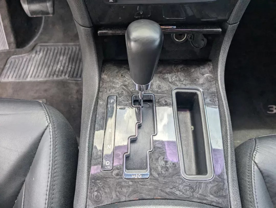 2011 /Black Interior Chrysler 300 Limited (2C3CA5CG7BH) with an Gas/Ethanol V6 3.6L/220 engine, 5-Speed Automatic w/Manual Shift transmission, located at 3959 U.S. 80 W, Phenix City, AL, 36870, (334) 297-4885, 32.469296, -85.135185 - 2011 Chrysler 300 Limited - Photo#14