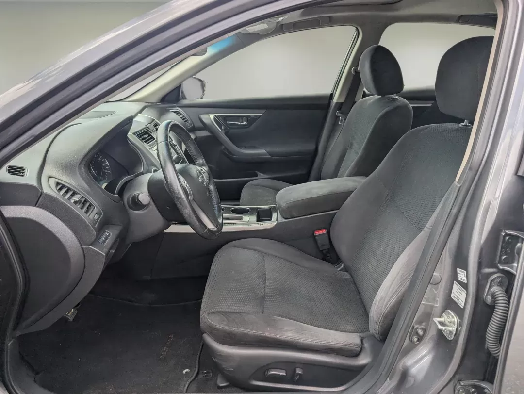 2014 /Charcoal Nissan Altima 2.5 SV (1N4AL3AP5EC) with an Regular Unleaded I-4 2.5 L/152 engine, 1-Speed CVT w/OD transmission, located at 5115 14th Ave., Columbus, GA, 31904, (706) 323-0345, 32.511494, -84.971046 - 2014 Nissan Altima 2.5 SV - Photo#9