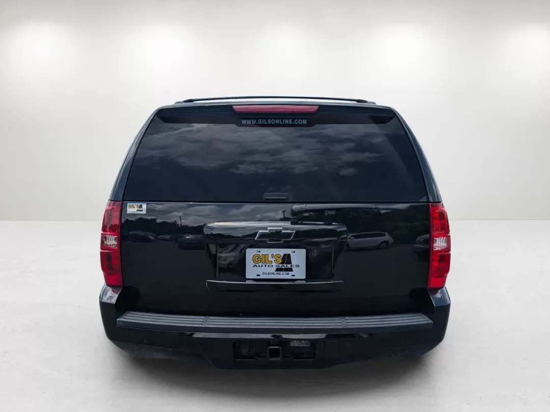 2013 /Ebony Chevrolet Suburban LT (1GNSCJE02DR) with an Gas/Ethanol V8 5.3L/323 engine, 6-Speed Automatic transmission, located at 3959 U.S. 80 W, Phenix City, AL, 36870, (334) 297-4885, 32.469296, -85.135185 - 2013 Chevrolet Suburban LT - Photo#6