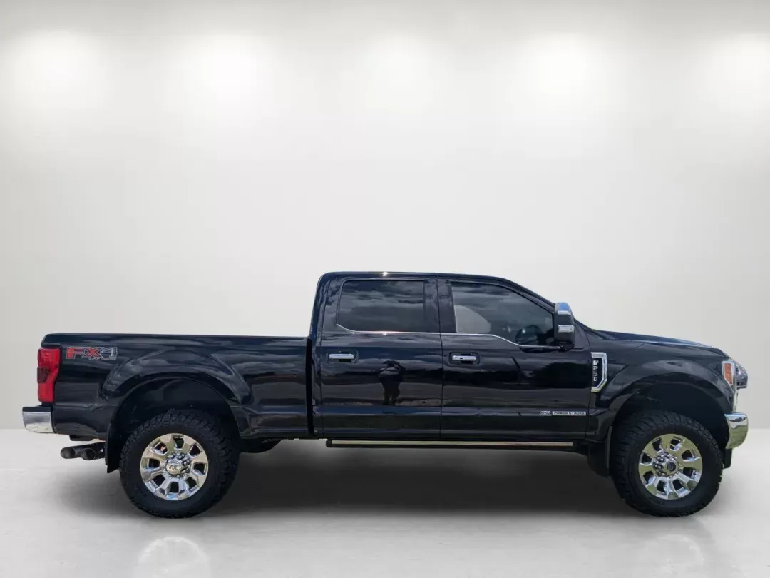 2018 Ford Super Duty F-250 SRW King Ranch (1FT7W2BT1JE) with an Intercooled Turbo Diesel V-8 6.7 L/406 engine, 6-Speed Automatic w/OD transmission, located at 3959 U.S. 80 W, Phenix City, AL, 36870, (334) 297-4885, 32.469296, -85.135185 - 2018 Ford Super Duty F-250 SRW King Ranch - Photo#4