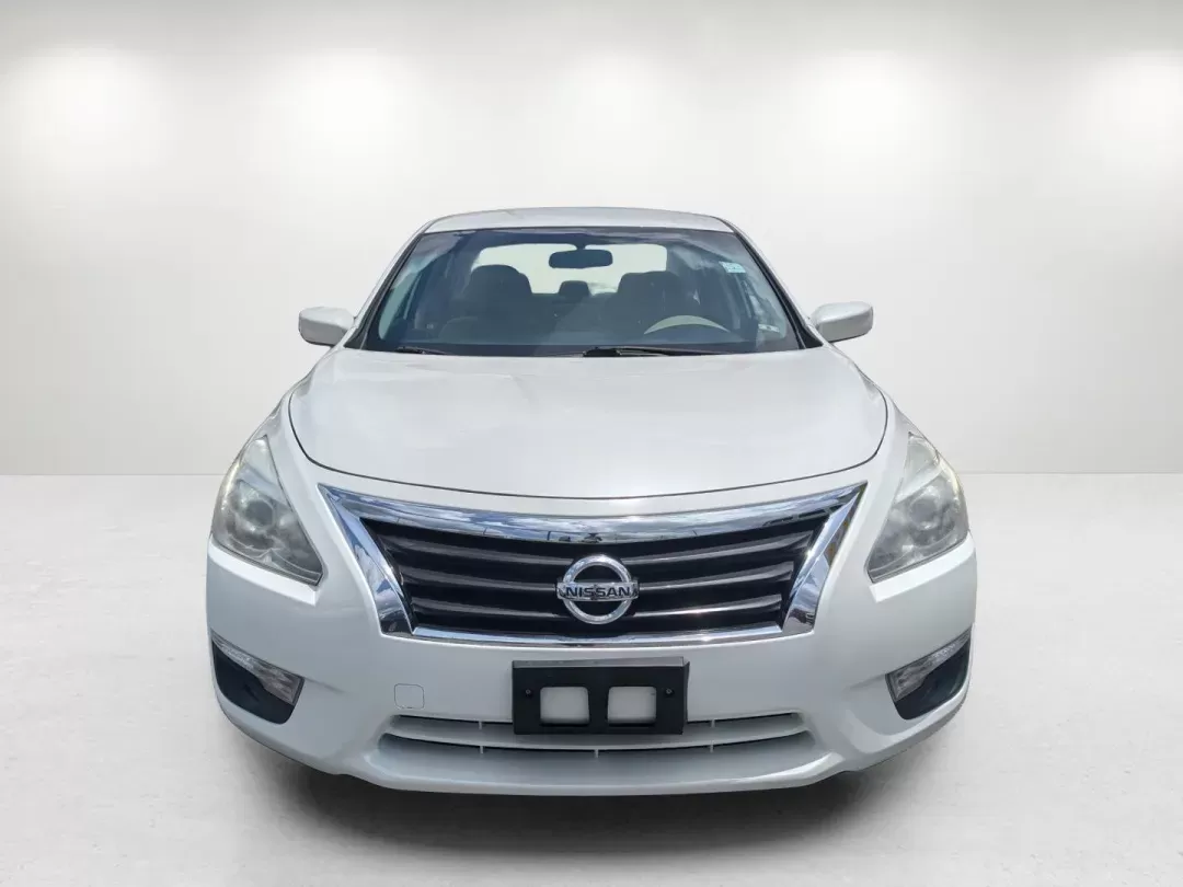 2015 Nissan Altima 2.5 S (1N4AL3AP6FC) with an Regular Unleaded I-4 2.5 L/152 engine, 1-Speed CVT w/OD transmission, located at 3959 U.S. 80 W, Phenix City, AL, 36870, (334) 297-4885, 32.469296, -85.135185 - 2015 Nissan Altima 2.5 S - Photo#1