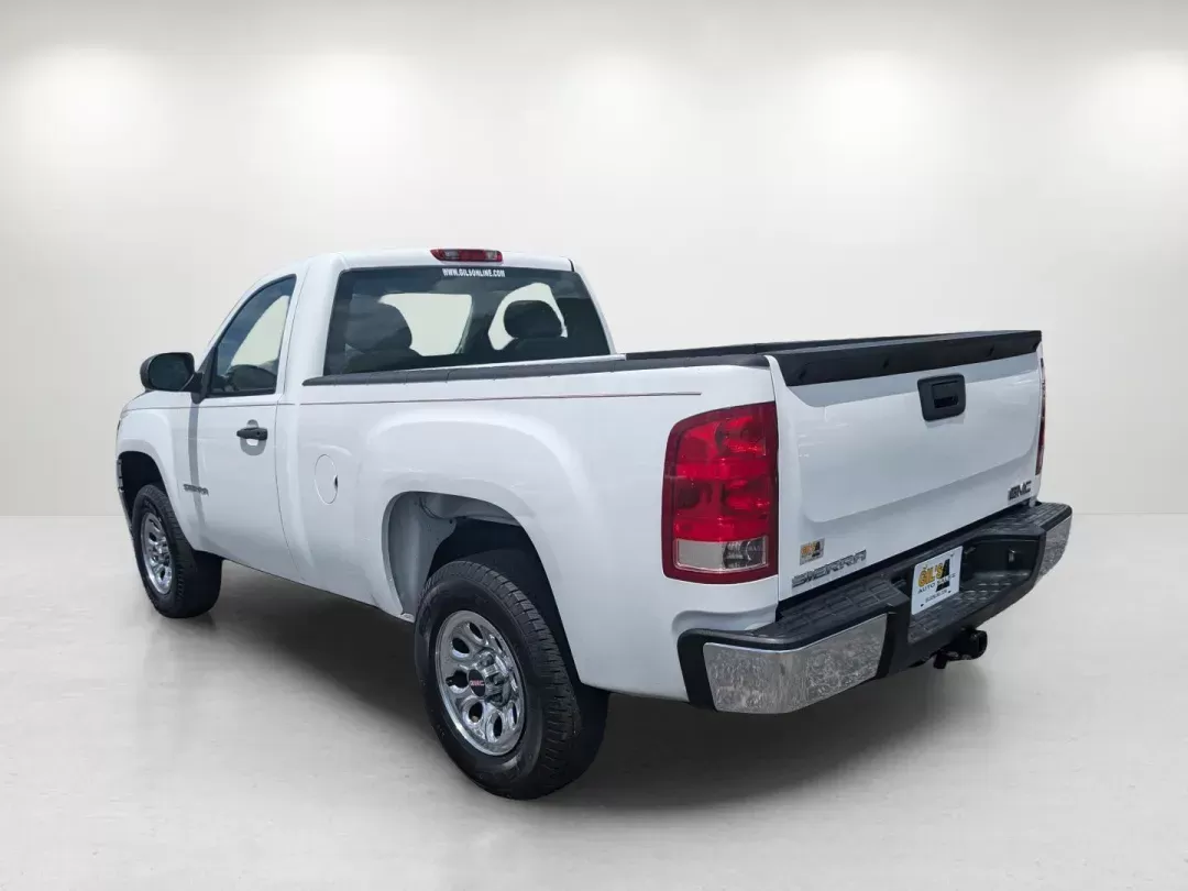 2011 /Dark Titanium GMC Sierra 1500 Work Truck (1GTN1TEX8BZ) with an Gas V6 4.3L/262 engine, 4-Speed Automatic transmission, located at 3959 U.S. 80 W, Phenix City, AL, 36870, (334) 297-4885, 32.469296, -85.135185 - 2011 GMC Sierra 1500 Work Truck - Photo#7