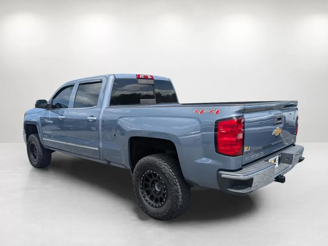 2015 /Jet Black Chevrolet Silverado 1500 LTZ (1GCUKSEC0FF) with an Gas V8 5.3L/325 engine, 6-Speed Automatic transmission, located at 3959 U.S. 80 W, Phenix City, AL, 36870, (334) 297-4885, 32.469296, -85.135185 - 2015 Chevrolet Silverado 1500 LTZ - Photo#7