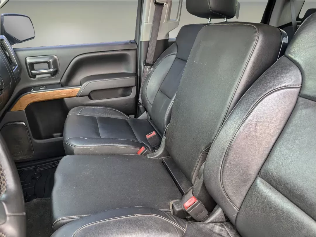 2015 /Jet Black Chevrolet Silverado 1500 LTZ (1GCUKSEC0FF) with an Gas V8 5.3L/325 engine, 6-Speed Automatic transmission, located at 3959 U.S. 80 W, Phenix City, AL, 36870, (334) 297-4885, 32.469296, -85.135185 - 2015 Chevrolet Silverado 1500 LTZ - Photo#11
