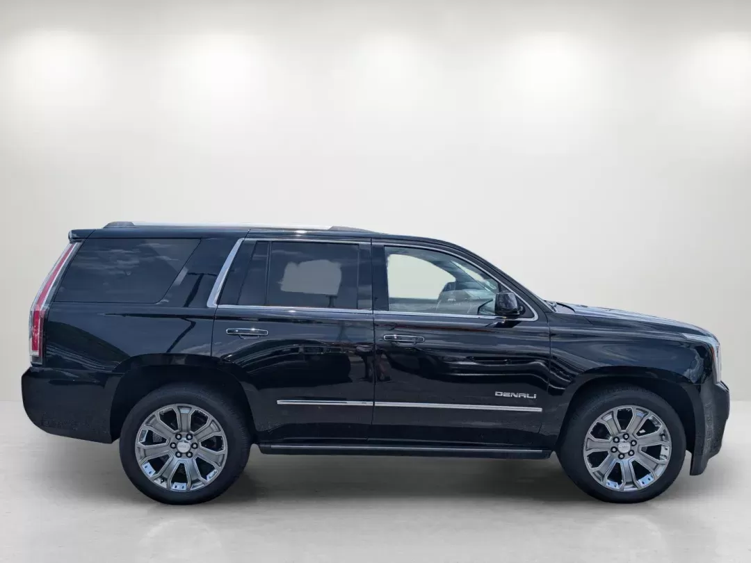 2015 /Jet Black GMC Yukon Denali (1GKS2CKJ7FR) with an Gas V8 6.2L/378 engine, 8-Speed Automatic transmission, located at 3959 U.S. 80 W, Phenix City, AL, 36870, (334) 297-4885, 32.469296, -85.135185 - 2015 GMC Yukon Denali - Photo#3