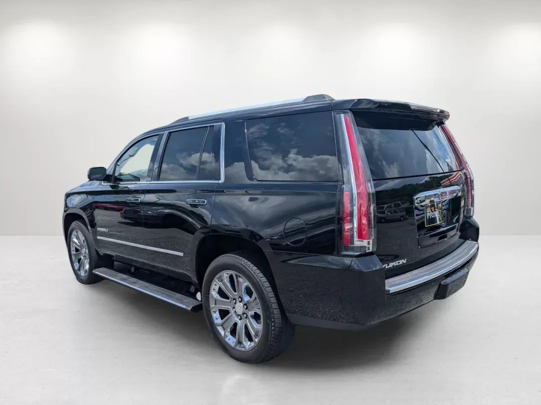 2015 /Jet Black GMC Yukon Denali (1GKS2CKJ7FR) with an Gas V8 6.2L/378 engine, 8-Speed Automatic transmission, located at 3959 U.S. 80 W, Phenix City, AL, 36870, (334) 297-4885, 32.469296, -85.135185 - 2015 GMC Yukon Denali - Photo#6