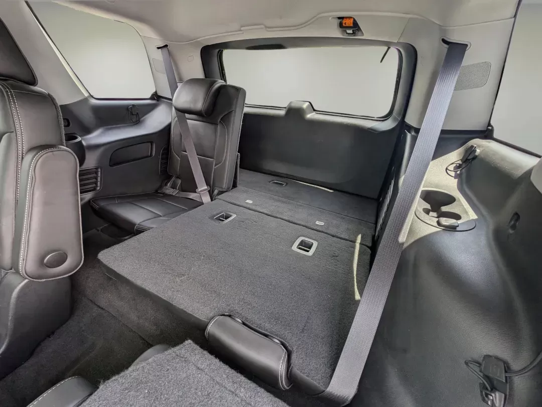 2015 /Jet Black GMC Yukon Denali (1GKS2CKJ7FR) with an Gas V8 6.2L/378 engine, 8-Speed Automatic transmission, located at 3959 U.S. 80 W, Phenix City, AL, 36870, (334) 297-4885, 32.469296, -85.135185 - 2015 GMC Yukon Denali - Photo#10