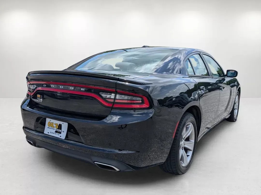 2015 /Black Dodge Charger SE (2C3CDXBG0FH) with an Regular Unleaded V-6 3.6 L/220 engine, 8-Speed Automatic w/OD transmission, located at 3959 U.S. 80 W, Phenix City, AL, 36870, (334) 297-4885, 32.469296, -85.135185 - 2015 Dodge Charger SE - Photo#4