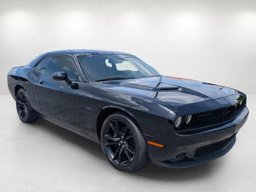 2018 /Black Dodge Challenger R/T (2C3CDZBT4JH) with an Regular Unleaded V-8 5.7 L/345 engine, 8-Speed Automatic w/OD transmission, located at 3959 U.S. 80 W, Phenix City, AL, 36870, (334) 297-4885, 32.469296, -85.135185 - 2018 Dodge Challenger R/T - Photo#2