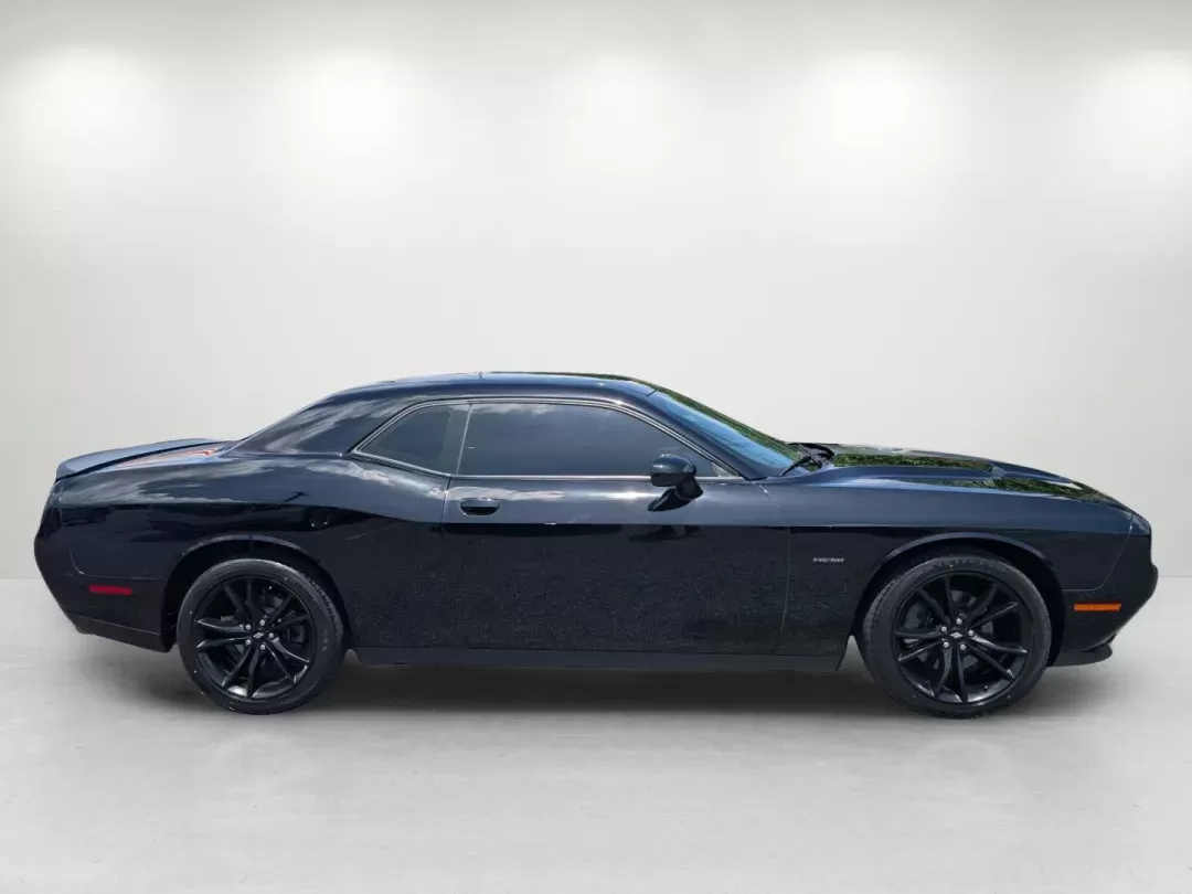 2018 /Black Dodge Challenger R/T (2C3CDZBT4JH) with an Regular Unleaded V-8 5.7 L/345 engine, 8-Speed Automatic w/OD transmission, located at 3959 U.S. 80 W, Phenix City, AL, 36870, (334) 297-4885, 32.469296, -85.135185 - 2018 Dodge Challenger R/T - Photo#3