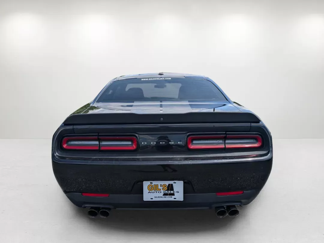 2018 /Black Dodge Challenger R/T (2C3CDZBT4JH) with an Regular Unleaded V-8 5.7 L/345 engine, 8-Speed Automatic w/OD transmission, located at 3959 U.S. 80 W, Phenix City, AL, 36870, (334) 297-4885, 32.469296, -85.135185 - 2018 Dodge Challenger R/T - Photo#5