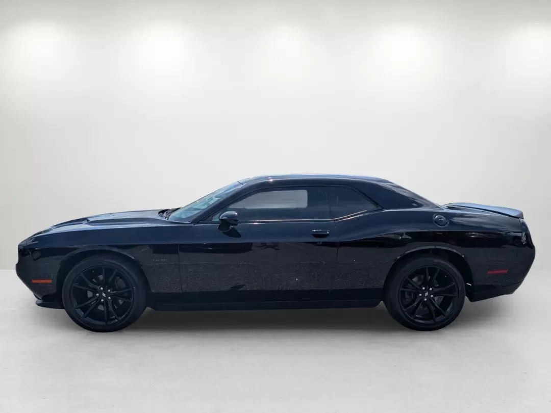2018 /Black Dodge Challenger R/T (2C3CDZBT4JH) with an Regular Unleaded V-8 5.7 L/345 engine, 8-Speed Automatic w/OD transmission, located at 3959 U.S. 80 W, Phenix City, AL, 36870, (334) 297-4885, 32.469296, -85.135185 - 2018 Dodge Challenger R/T - Photo#7
