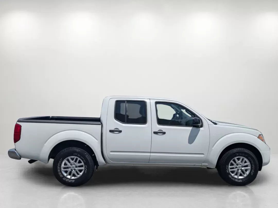 2014 /Steel Nissan Frontier SV (1N6AD0ER9EN) with an Regular Unleaded V-6 4.0 L/241 engine, 5-Speed Automatic w/OD transmission, located at 3959 U.S. 80 W, Phenix City, AL, 36870, (334) 297-4885, 32.469296, -85.135185 - 2014 Nissan Frontier SV - Photo#3