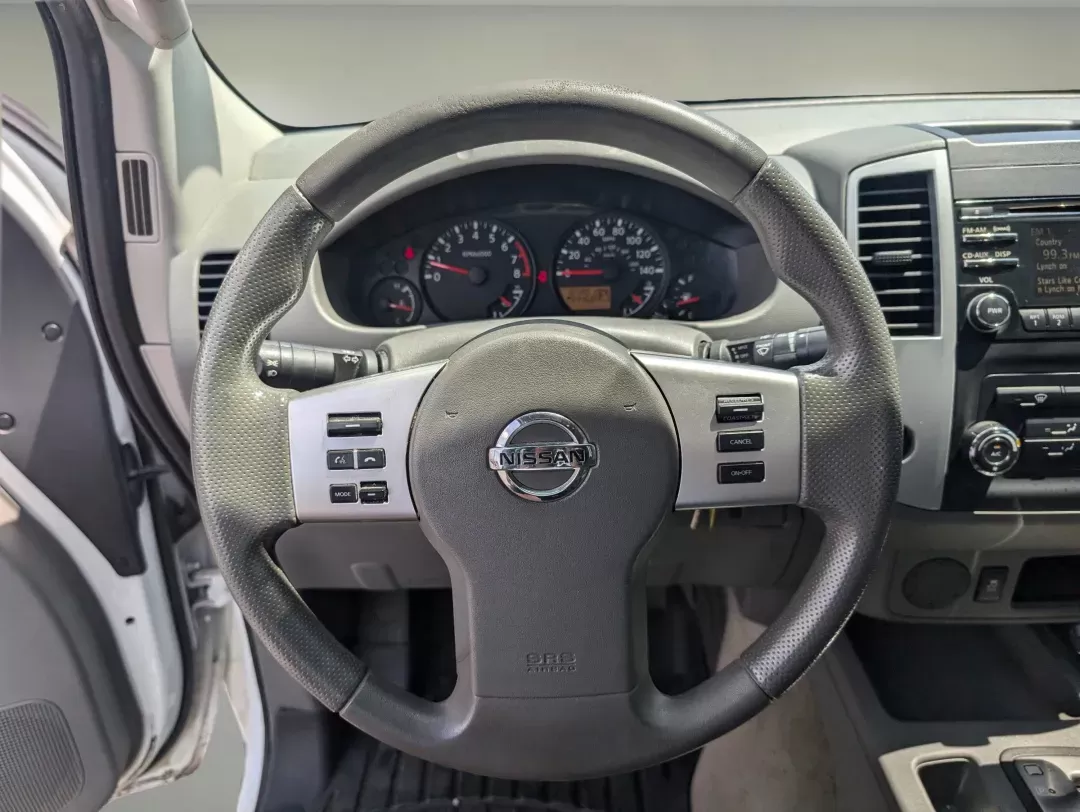 2014 /Steel Nissan Frontier SV (1N6AD0ER9EN) with an Regular Unleaded V-6 4.0 L/241 engine, 5-Speed Automatic w/OD transmission, located at 3959 U.S. 80 W, Phenix City, AL, 36870, (334) 297-4885, 32.469296, -85.135185 - 2014 Nissan Frontier SV - Photo#15