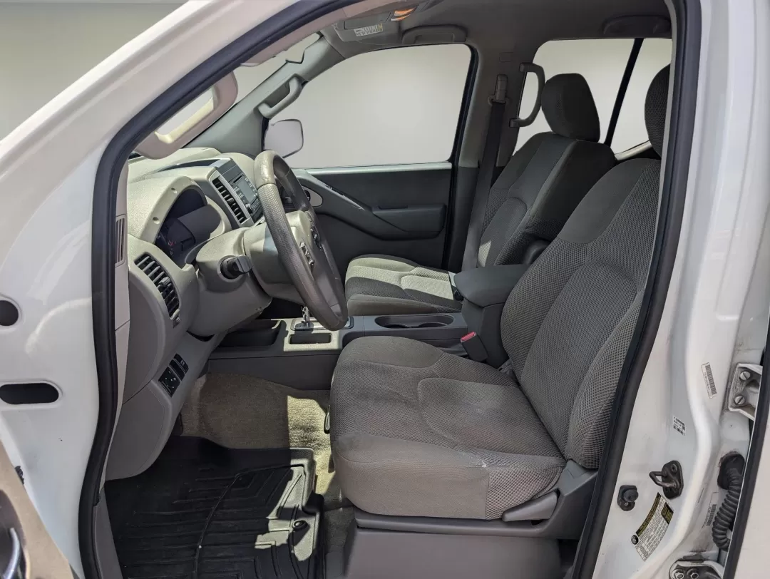 2014 /Steel Nissan Frontier SV (1N6AD0ER9EN) with an Other engine, located at 5115 14th Ave., Columbus, GA, 31904, (706) 323-0345, 32.511494, -84.971046 - 2014 Nissan Frontier SV - Photo#9
