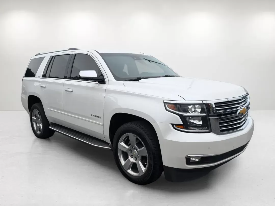 2016 /Jet Black Chevrolet Tahoe LTZ (1GNSCCKC7GR) with an Gas/Ethanol V8 5.3L/325 engine, 6-Speed Automatic transmission, located at 3959 U.S. 80 W, Phenix City, AL, 36870, (334) 297-4885, 32.469296, -85.135185 - 2016 Chevrolet Tahoe LTZ - Photo#2
