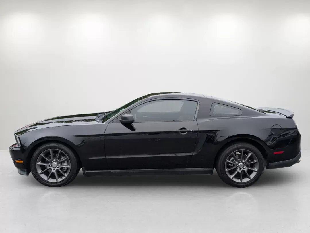 2012 Ford Mustang V6 Premium (1ZVBP8AM7C5) with an Gas V6 3.7L/227 engine, located at 5115 14th Ave., Columbus, GA, 31904, (706) 323-0345, 32.511494, -84.971046 - 2012 Ford Mustang V6 Premium - Photo#7