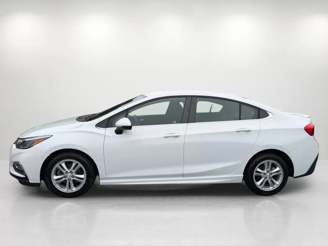 2017 /Jet Black Chevrolet Cruze LT (1G1BE5SM3H7) with an Turbocharged Gas I4 1.4L/ engine, 6-Speed Automatic transmission, located at 3959 U.S. 80 W, Phenix City, AL, 36870, (334) 297-4885, 32.469296, -85.135185 - 2017 Chevrolet Cruze LT - Photo#7