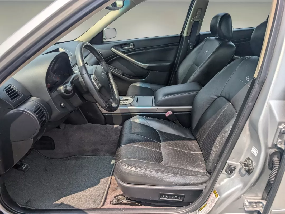 2004 Infiniti G35 Sedan (JNKCV51EX4M) with an Other engine, located at 5115 14th Ave., Columbus, GA, 31904, (706) 323-0345, 32.511494, -84.971046 - Elevate your daily drive with the stunning 2004 Infiniti G35 Sedan, a vehicle that seamlessly combines luxury, performance, and practicality. Perfect for commuters or those looking to add a touch of style to their everyday routine, this sedan is designed to make every journey enjoyable.<br /> <br /> - Photo#9