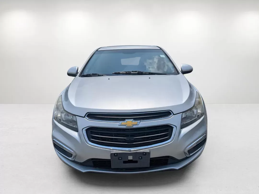 2015 /Jet Black Chevrolet Cruze LT (1G1PC5SB3F7) with an Turbocharged Gas I4 1.4L/83 engine, 6-Speed Automatic transmission, located at 1430 Gateway Drive, Opelika, AL, 36801, (334) 239-0944, 32.637871, -85.409790 - 2015 Chevrolet Cruze LT - Photo#1