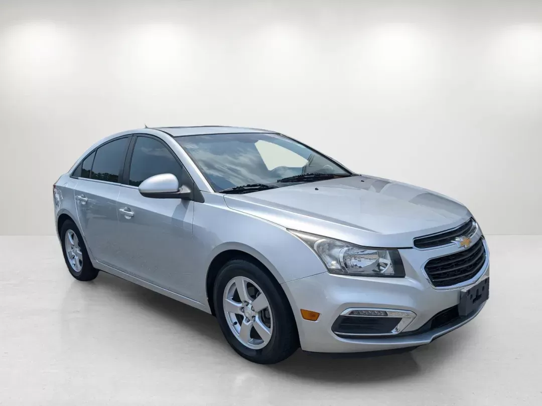 2015 /Jet Black Chevrolet Cruze LT (1G1PC5SB3F7) with an Turbocharged Gas I4 1.4L/83 engine, 6-Speed Automatic transmission, located at 1430 Gateway Drive, Opelika, AL, 36801, (334) 239-0944, 32.637871, -85.409790 - 2015 Chevrolet Cruze LT - Photo#2