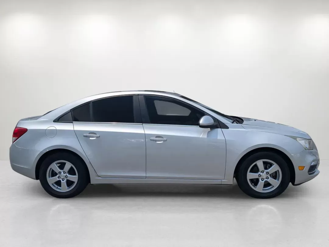 2015 /Jet Black Chevrolet Cruze LT (1G1PC5SB3F7) with an Turbocharged Gas I4 1.4L/83 engine, 6-Speed Automatic transmission, located at 1430 Gateway Drive, Opelika, AL, 36801, (334) 239-0944, 32.637871, -85.409790 - 2015 Chevrolet Cruze LT - Photo#3