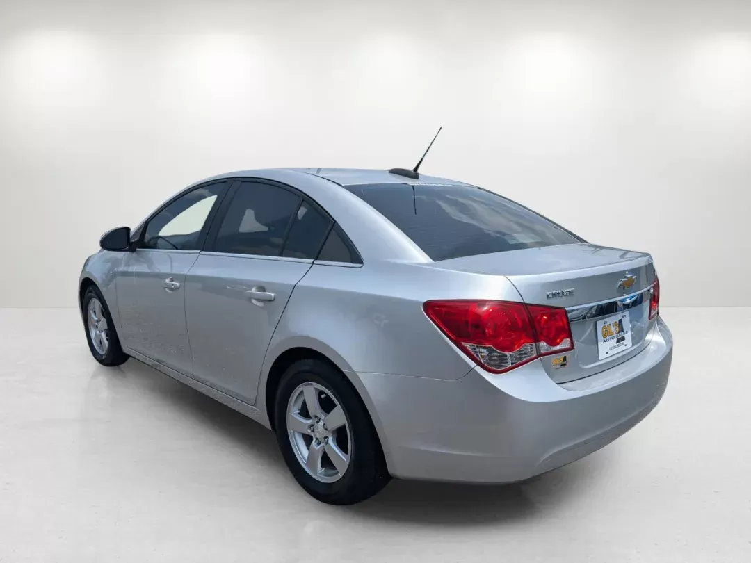 2015 /Jet Black Chevrolet Cruze LT (1G1PC5SB3F7) with an Turbocharged Gas I4 1.4L/83 engine, 6-Speed Automatic transmission, located at 1430 Gateway Drive, Opelika, AL, 36801, (334) 239-0944, 32.637871, -85.409790 - 2015 Chevrolet Cruze LT - Photo#6