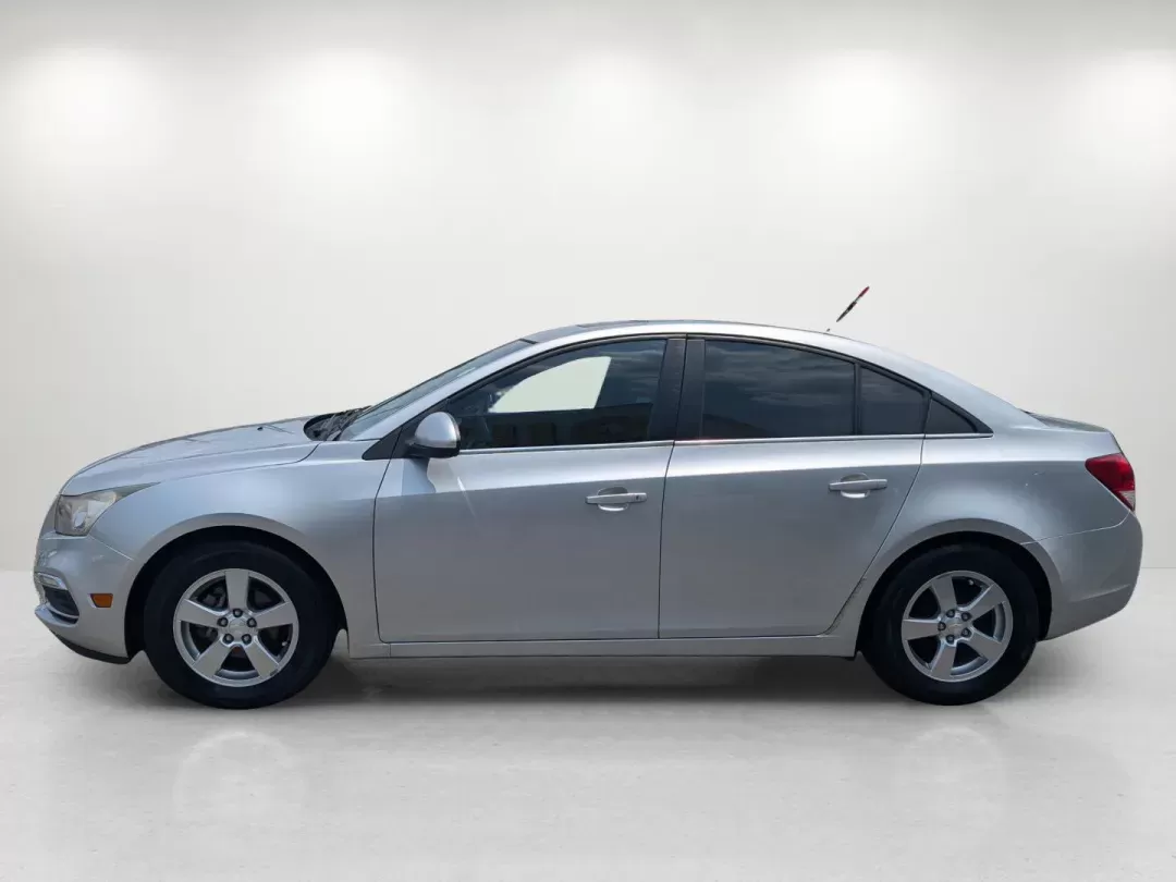 2015 /Jet Black Chevrolet Cruze LT (1G1PC5SB3F7) with an Turbocharged Gas I4 1.4L/83 engine, 6-Speed Automatic transmission, located at 1430 Gateway Drive, Opelika, AL, 36801, (334) 239-0944, 32.637871, -85.409790 - 2015 Chevrolet Cruze LT - Photo#7