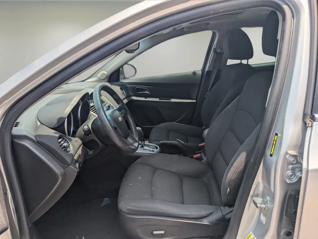 2015 /Jet Black Chevrolet Cruze LT (1G1PC5SB3F7) with an Turbocharged Gas I4 1.4L/83 engine, 6-Speed Automatic transmission, located at 1430 Gateway Drive, Opelika, AL, 36801, (334) 239-0944, 32.637871, -85.409790 - 2015 Chevrolet Cruze LT - Photo#9