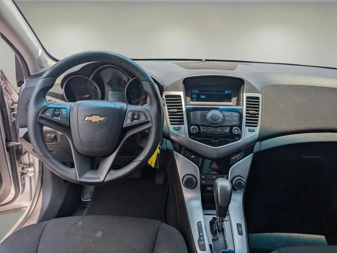 2015 /Jet Black Chevrolet Cruze LT (1G1PC5SB3F7) with an Turbocharged Gas I4 1.4L/83 engine, 6-Speed Automatic transmission, located at 1430 Gateway Drive, Opelika, AL, 36801, (334) 239-0944, 32.637871, -85.409790 - 2015 Chevrolet Cruze LT - Photo#11