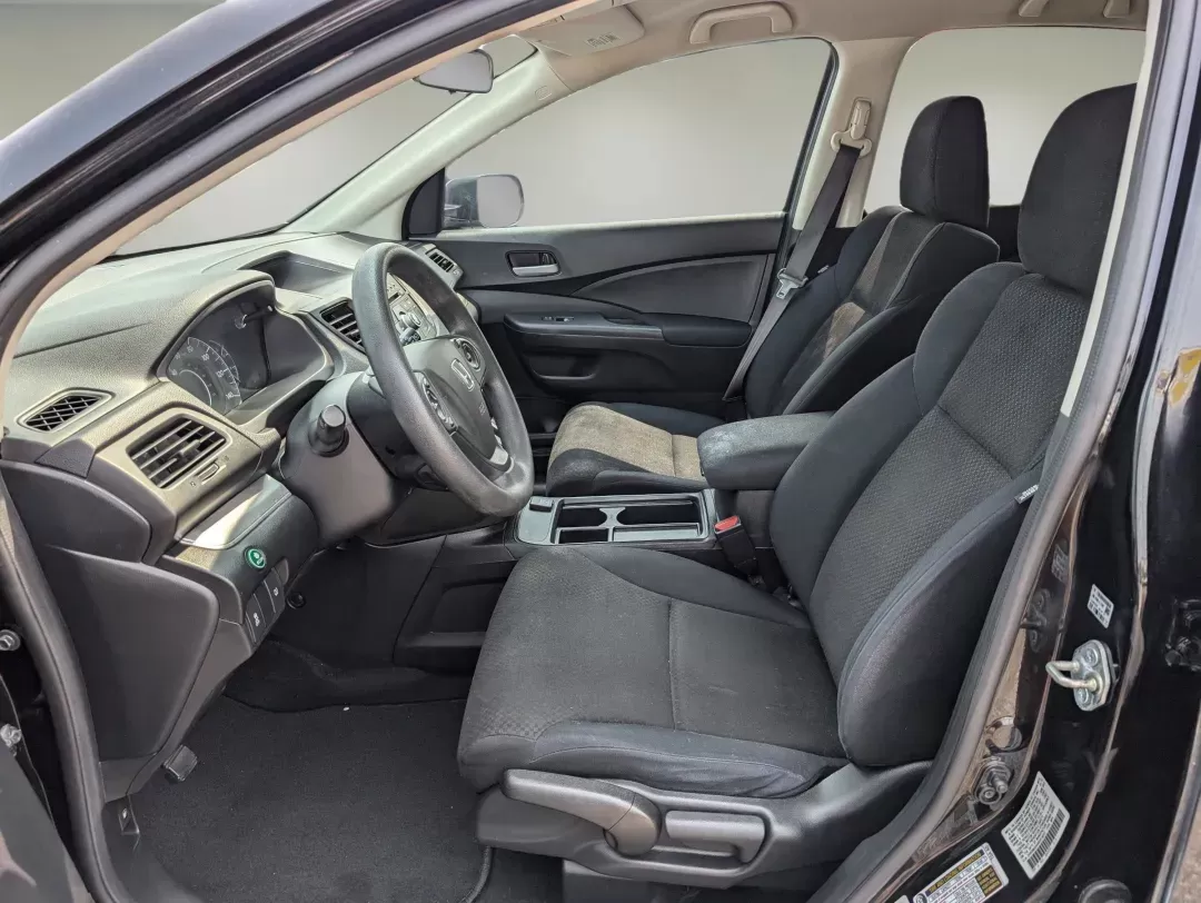 2016 Honda CR-V SE (2HKRM3H44GH) with an Regular Unleaded I-4 2.4 L/144 engine, 1-Speed CVT w/OD transmission, located at 1430 Gateway Drive, Opelika, AL, 36801, (334) 239-0944, 32.637871, -85.409790 - 2016 Honda CR-V SE - Photo#9