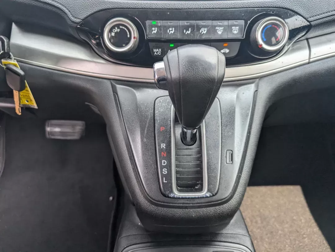 2016 Honda CR-V SE (2HKRM3H44GH) with an Regular Unleaded I-4 2.4 L/144 engine, 1-Speed CVT w/OD transmission, located at 1430 Gateway Drive, Opelika, AL, 36801, (334) 239-0944, 32.637871, -85.409790 - 2016 Honda CR-V SE - Photo#13