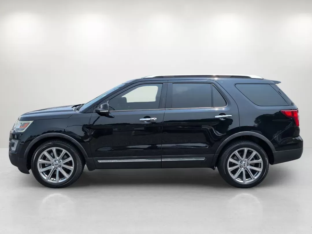 2017 Ford Explorer Limited (1FM5K7F85HG) with an Regular Unleaded V-6 3.5 L/213 engine, 6-Speed Automatic w/OD transmission, located at 5115 14th Ave., Columbus, GA, 31904, (706) 323-0345, 32.511494, -84.971046 - 2017 Ford Explorer Limited - Photo#7