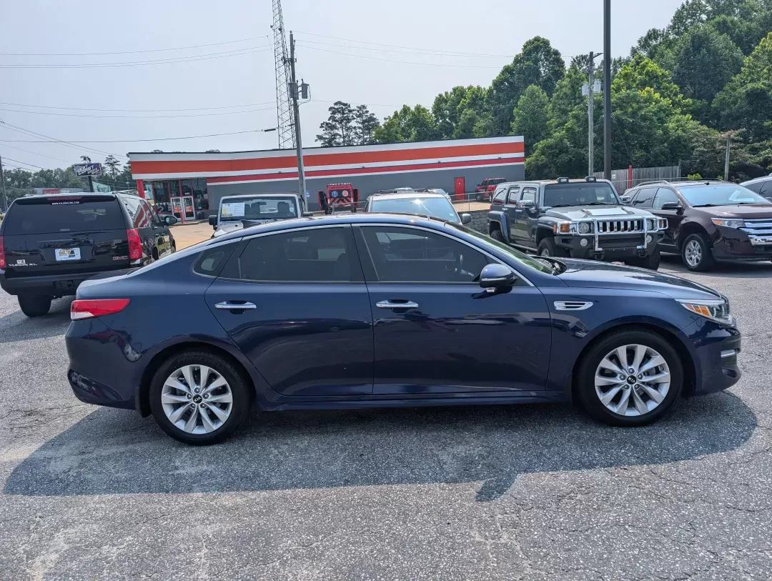 2016 /Gray Kia Optima EX (5XXGU4L37GG) with an Regular Unleaded I-4 2.4 L/144 engine, 6-Speed Automatic w/OD transmission, located at 3959 U.S. 80 W, Phenix City, AL, 36870, (334) 297-4885, 32.469296, -85.135185 - 2016 Kia Optima EX - Photo#3