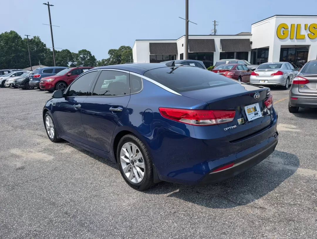 2016 /Gray Kia Optima EX (5XXGU4L37GG) with an Regular Unleaded I-4 2.4 L/144 engine, 6-Speed Automatic w/OD transmission, located at 3959 U.S. 80 W, Phenix City, AL, 36870, (334) 297-4885, 32.469296, -85.135185 - 2016 Kia Optima EX - Photo#6