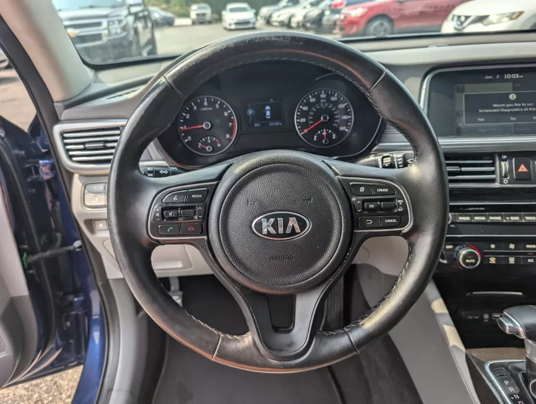 2016 /Gray Kia Optima EX (5XXGU4L37GG) with an Regular Unleaded I-4 2.4 L/144 engine, 6-Speed Automatic w/OD transmission, located at 3959 U.S. 80 W, Phenix City, AL, 36870, (334) 297-4885, 32.469296, -85.135185 - 2016 Kia Optima EX - Photo#15
