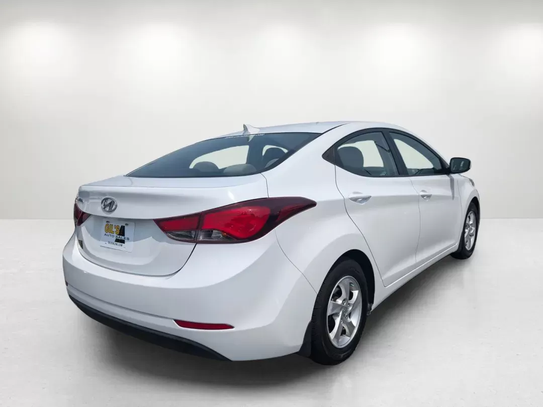 2015 /Gray Hyundai Elantra SE (5NPDH4AE7FH) with an Regular Unleaded I-4 1.8 L/110 engine, 6-Speed Automatic w/OD transmission, located at 3959 U.S. 80 W, Phenix City, AL, 36870, (334) 297-4885, 32.469296, -85.135185 - 2015 Hyundai Elantra SE - Photo#5