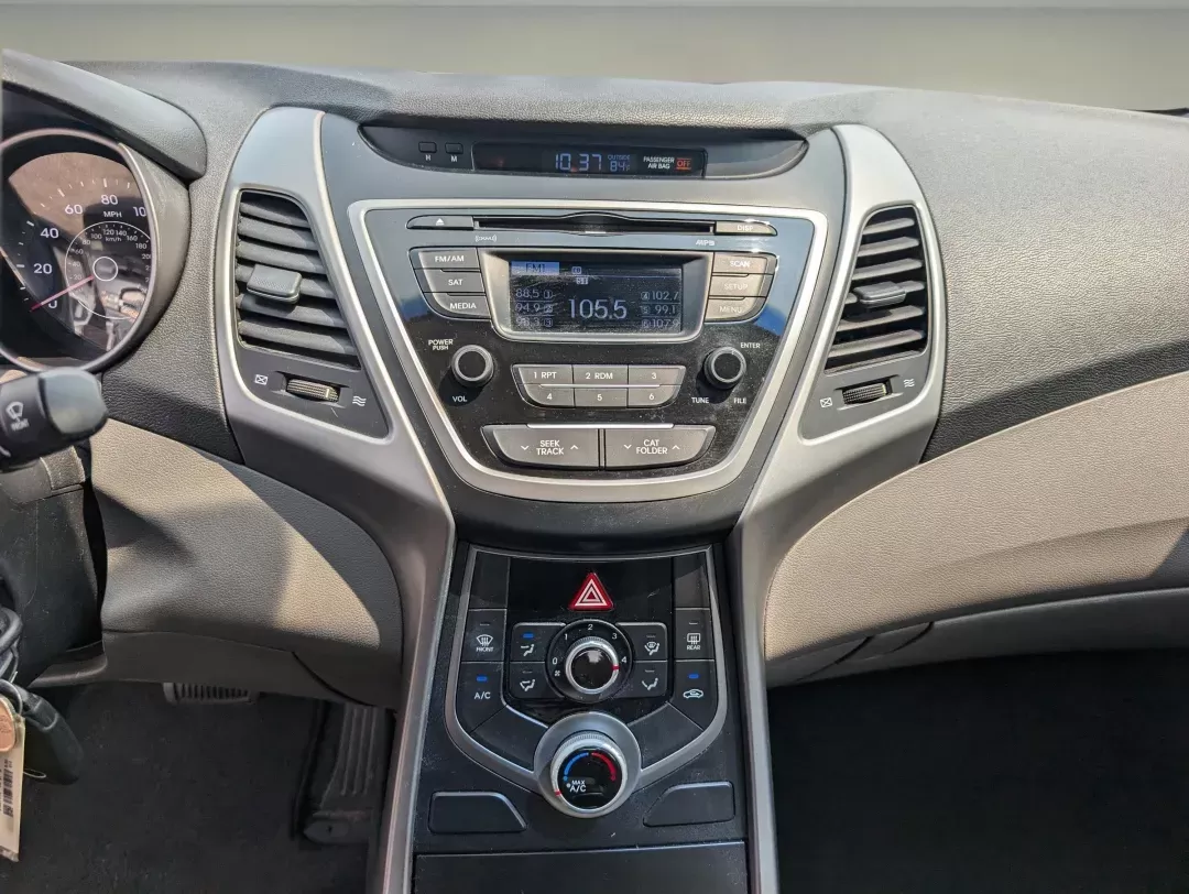 2015 /Gray Hyundai Elantra SE (5NPDH4AE7FH) with an Regular Unleaded I-4 1.8 L/110 engine, 6-Speed Automatic w/OD transmission, located at 3959 U.S. 80 W, Phenix City, AL, 36870, (334) 297-4885, 32.469296, -85.135185 - 2015 Hyundai Elantra SE - Photo#15