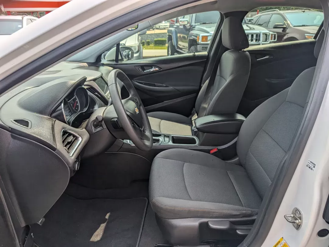 2019 /Jet Black Chevrolet Cruze LS (3G1BC6SM2KS) with an Turbocharged Gas I4 1.4L/85 engine, 6-Speed Automatic transmission, located at 3959 U.S. 80 W, Phenix City, AL, 36870, (334) 297-4885, 32.469296, -85.135185 - 2019 Chevrolet Cruze LS - Photo#9