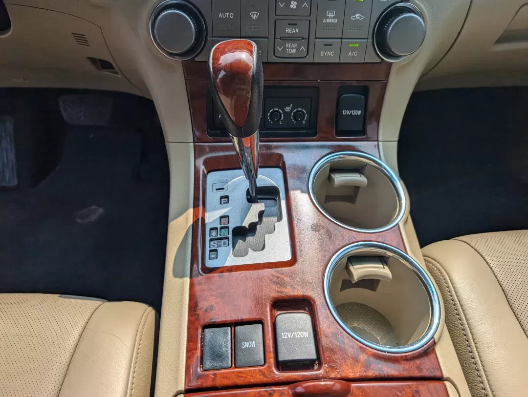 2013 Toyota Highlander Limited (5TDYK3EH3DS) with an Gas V6 3.5L/211 engine, 5-Speed Automatic w/Manual Shift transmission, located at 3959 U.S. 80 W, Phenix City, AL, 36870, (334) 297-4885, 32.469296, -85.135185 - 2013 Toyota Highlander Limited - Photo#14